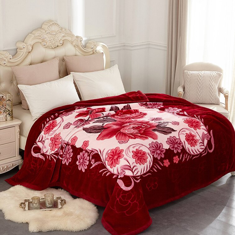 Red Barrel Studio Huntleigh Floral Super Soft Plush Heavy Blanket